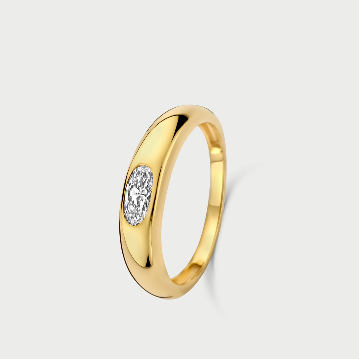 Bold ring in 14K yellow gold with labgrown diamonds - MBR002
