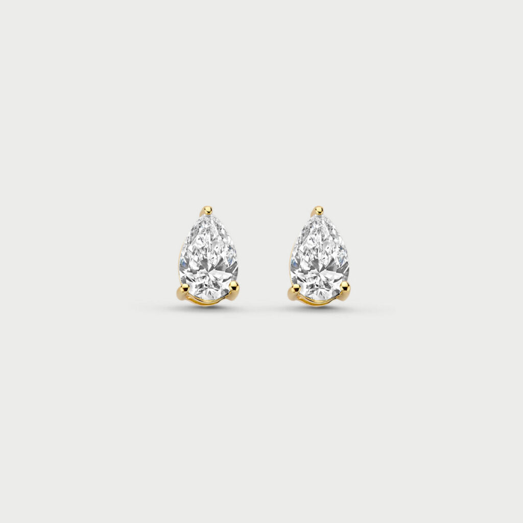 Classic earrings in 14K yellow gold with labgrown diamonds - MCO008