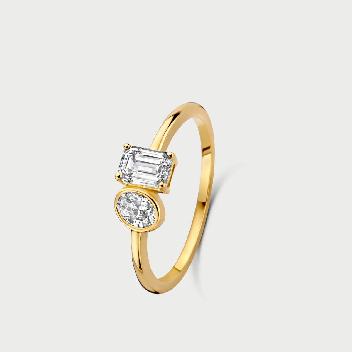 Duet ring in 14K yellow gold with labgrown diamonds - MDR003